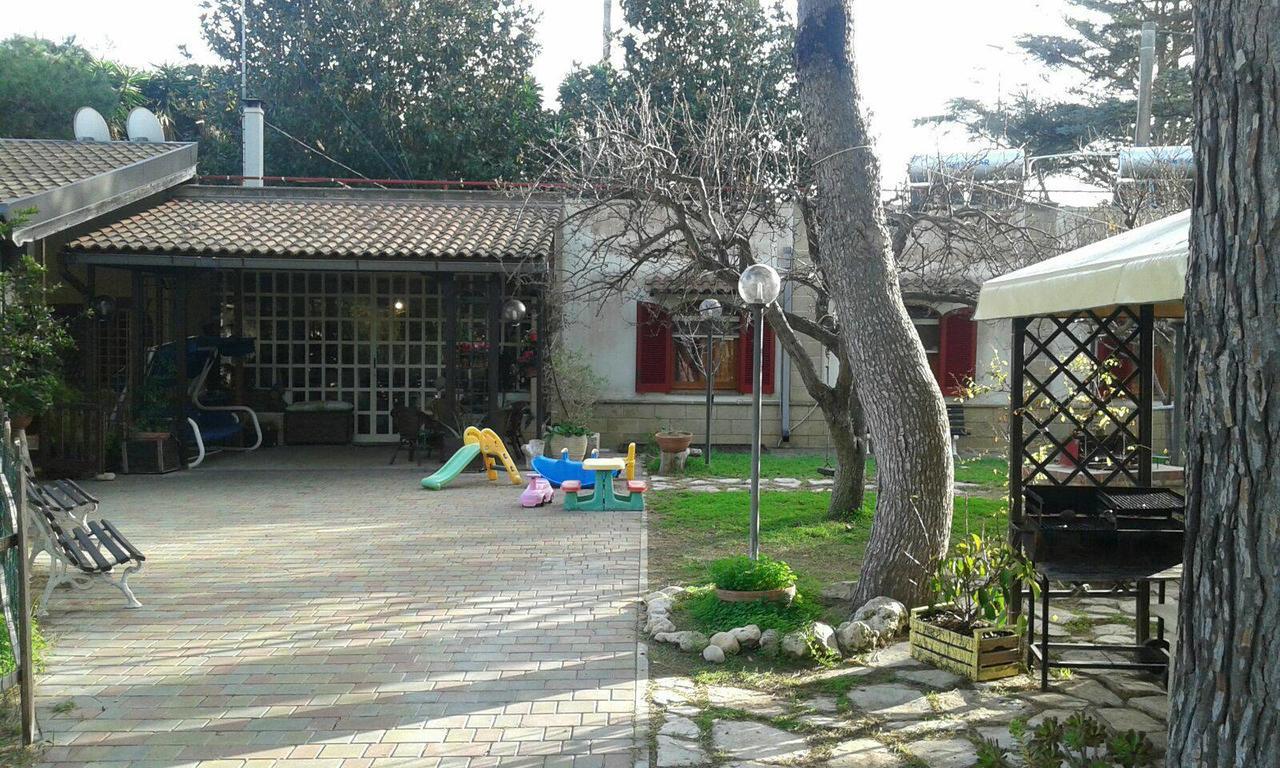 Casina Delle Arti Bed & Breakfast ซานกาตัลโด ภายนอก รูปภาพ