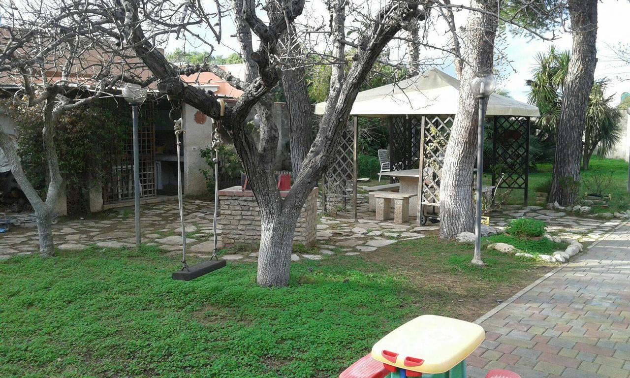 Casina Delle Arti Bed & Breakfast ซานกาตัลโด ภายนอก รูปภาพ