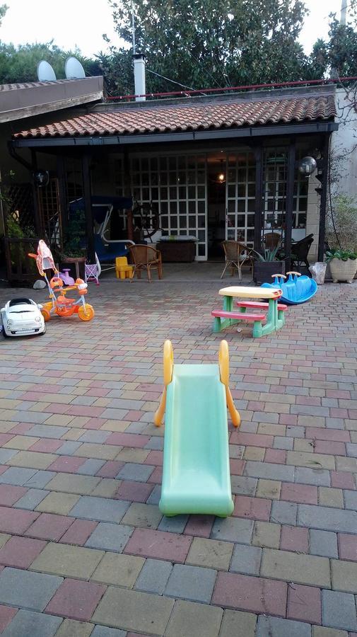Casina Delle Arti Bed & Breakfast ซานกาตัลโด ภายนอก รูปภาพ